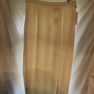 OLEG CASSINI 44 inch long plus sized evening skirt NWT Elastic and zipper back